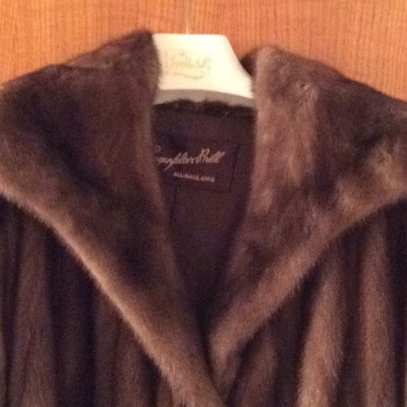 Mink full length coat - Picture 3 of 4